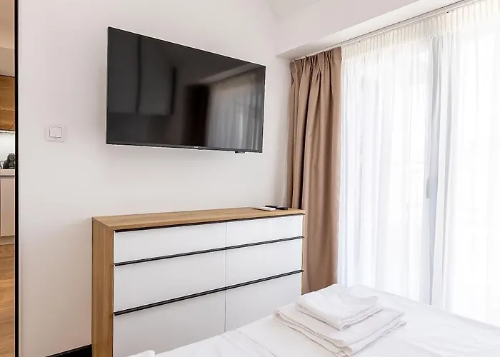 Elena * סנדנסקי